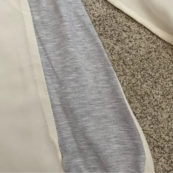 Waverly Grey Blouse - Picture 3 of 5